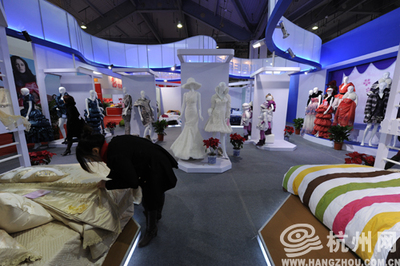 羽絨之都不太冷--蕭山羽博會啟幕(圖)